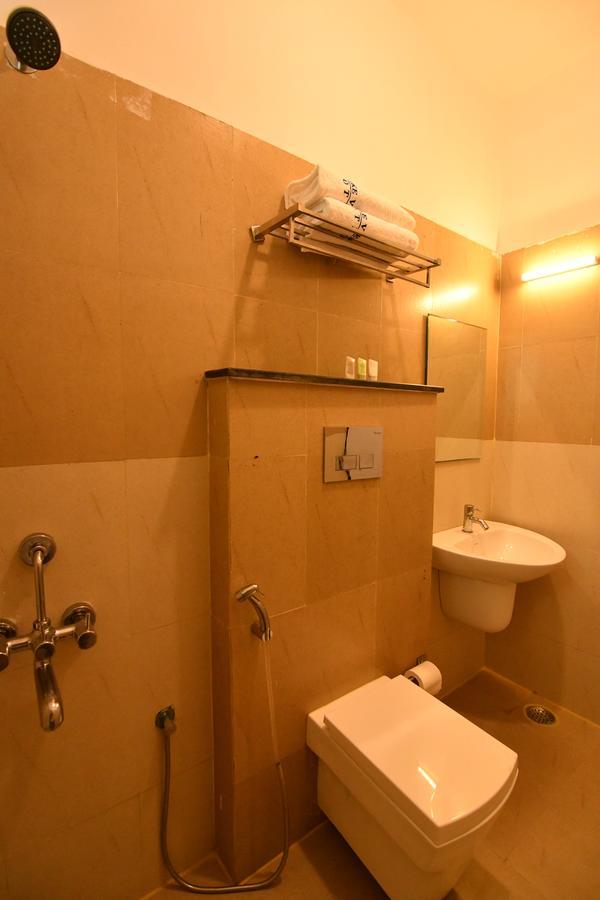 Lake View Hotel Madurai Exterior foto