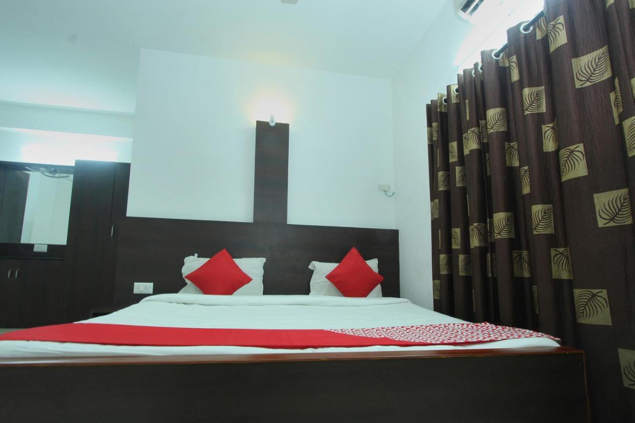 Lake View Hotel Madurai Exterior foto